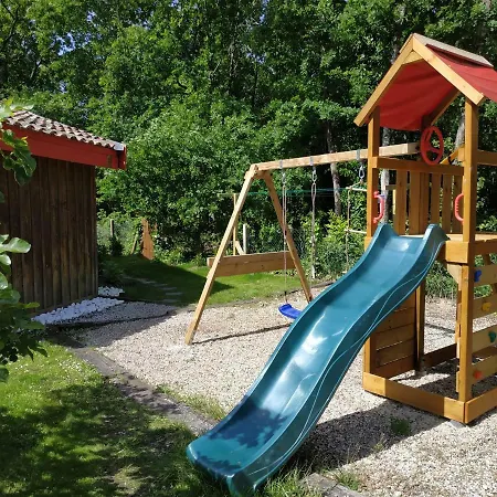 Semesterbostad Cabane Mely Malo